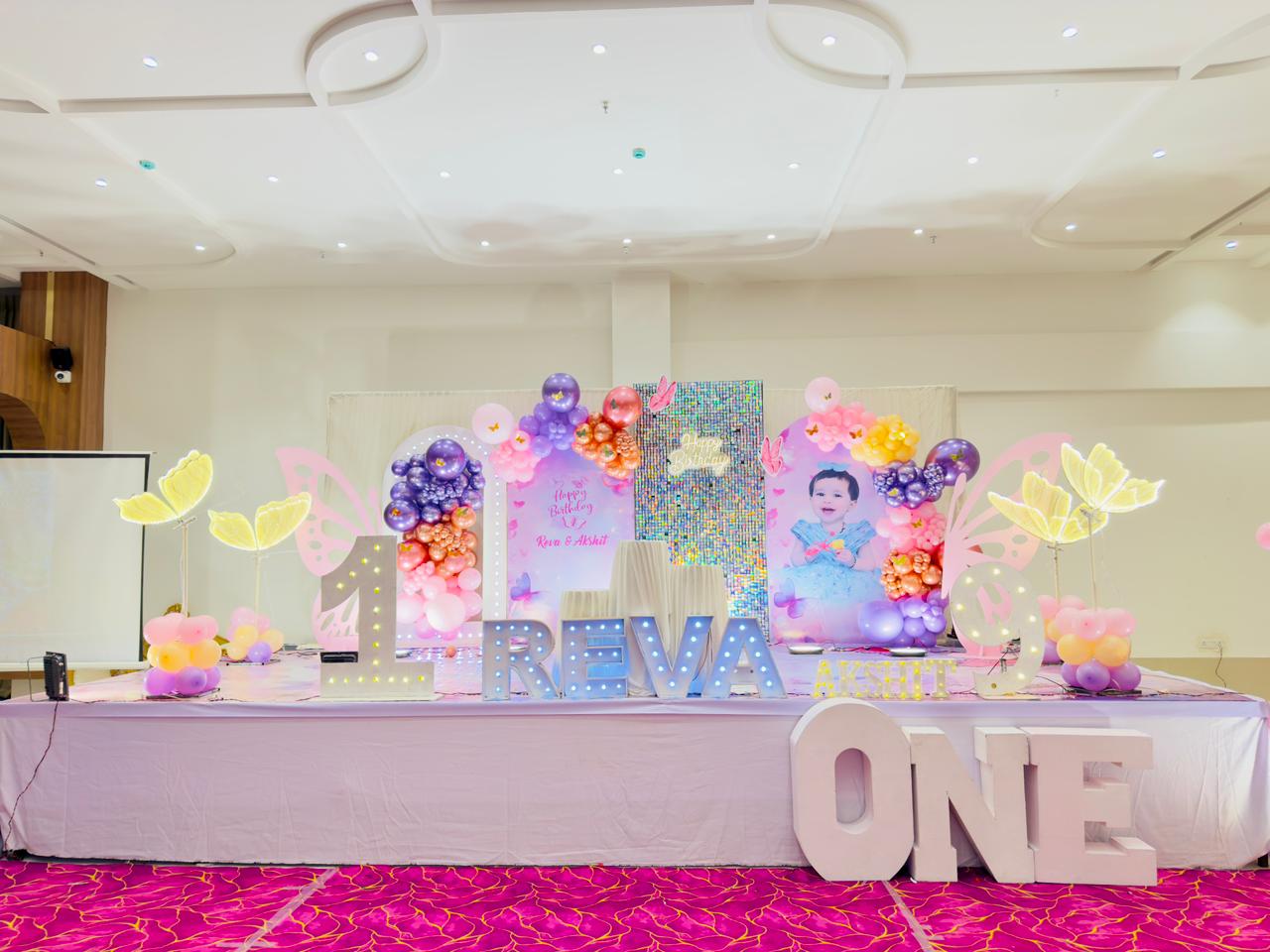Birthday decor by Crazy Event