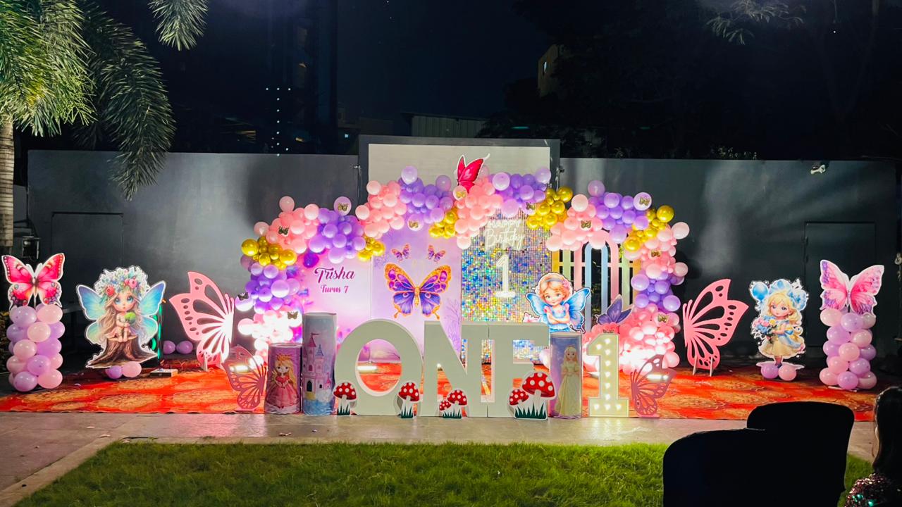 Birthday celebration decoration by Crazy Event